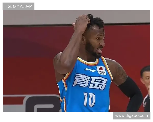 [CBA]布朗突分篮下 卡尔顿吃饼暴扣.